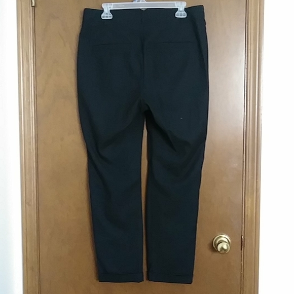 🆕H&M black pants - Picture 3 of 9